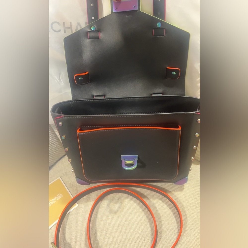 Michael Kors Manhattan Black School Satchel NWOT ๐ฅ๐ฅ๐ฅ - Picture 8 of 10